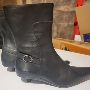NEW Kenneth Cole Reaction sz 7 boots
